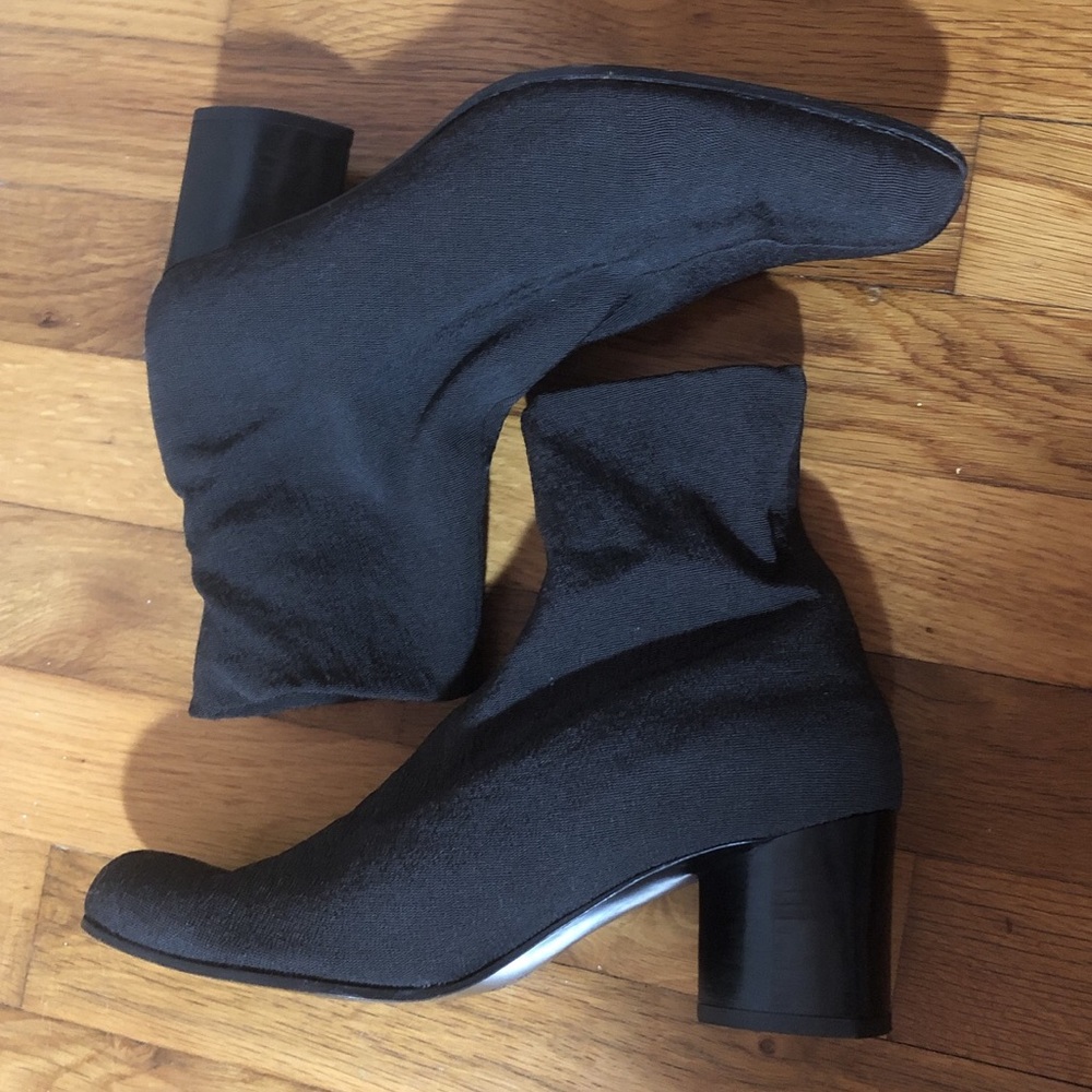 Vtg Robert Clergerie Booties with Sculptural Heel